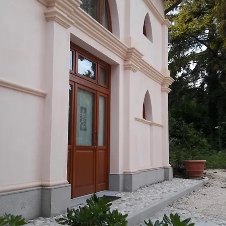 Antica Scuderia Bed & Breakfast Buttrio